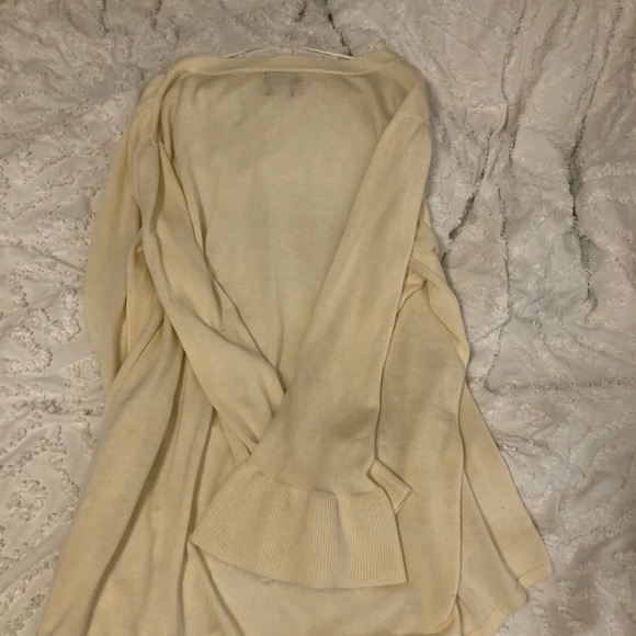 Van Heusen Cardigan - Picture 2 of 2